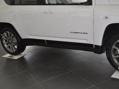 指南者(进口) 2014款 2.0L 自动 两驱豪华版 5座