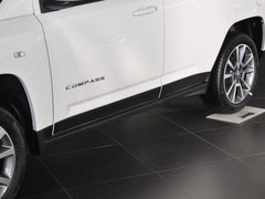 指南者(进口) 2014款 2.0L 自动 两驱豪华版 5座