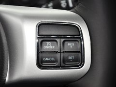 指南者(进口) 2014款 2.0L 自动 两驱运动版 5座