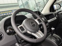 指南者(进口) 2014款 2.0L 自动 两驱运动版 5座