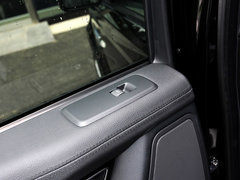 揽胜运动 2013款 5.0 V8 NA 黑标限量版 5座