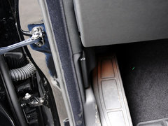 揽胜运动 2013款 5.0 V8 NA 黑标限量版 5座