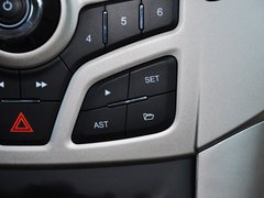 海马S7 2013款 2.0L 自动 智尚型 5座