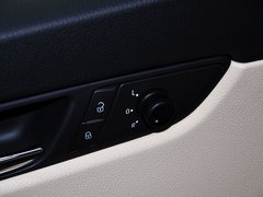 帕萨特 2013款 1.8TSI DSG 政府采购版