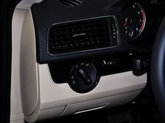 帕萨特 2013款 1.8TSI DSG 政府采购版