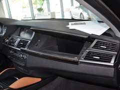 宝马(进口)  3.0T 手套箱整体特写
