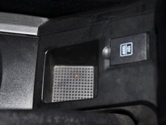 A380 2010款 1.6L 手动 基本型 5门