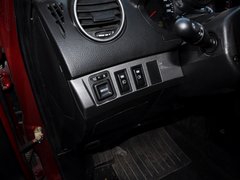 A380 2010款 1.6L 手动 基本型 5门