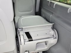 威霆 2013款 3.0L 自动 商务型