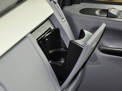 威霆 2013款 3.0L 自动 商务型