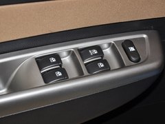 宝骏630 2013款 1.5L 手动 舒适型炫酷版