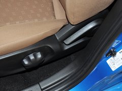 宝骏630 2013款 1.5L 手动 舒适型炫酷版