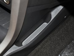 宝骏630 2013款 1.5L 手动 舒适型炫酷版