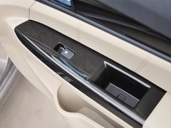 逸动 2013款 1.6L 手动 尊贵型