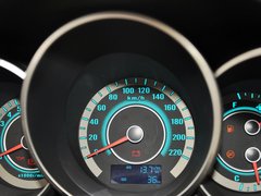 逸动 2013款 1.6L 手动 尊贵型