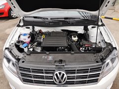 上海大众  1.6L 自动 发动机局部特写