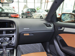奥迪A5 2013款 2.0T Sportback 40 TFSI风尚版