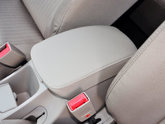 狮跑 2013款 2.0 GL 手动两驱 5座