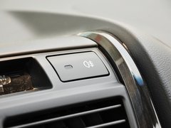 狮跑 2013款 2.0 DLX 自动两驱 5座