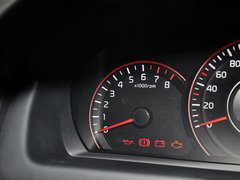狮跑 2013款 2.0 DLX 自动两驱 5座