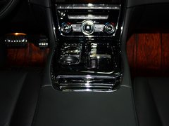 捷豹XJ 2013款 3.0SC 自动 剑桥限量版