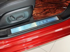 捷豹XF 2013款 2.0T 自动 剑桥限量版