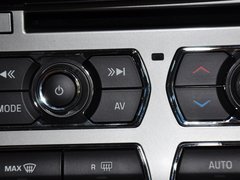 捷豹XF 2013款 2.0T 自动 剑桥限量版