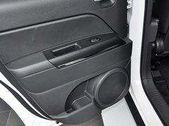 自由客 2014款 2.4L 自动 豪华导航版 5座