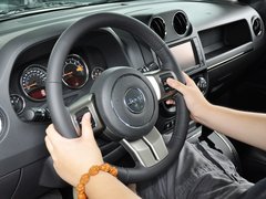 自由客 2014款 2.4L 自动 豪华导航版 5座