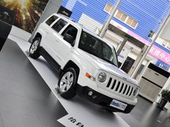自由客 2014款 2.4L 自动 豪华导航版 5座