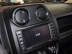 自由客 2014款 2.4L 自动 豪华导航版 5座