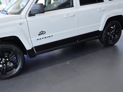 自由客 2014款 2.4L 自动 蛇行珍藏版 5座