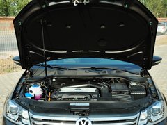 一汽-大众  1.8TSI DSG 发动机局部特写