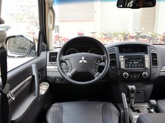 帕杰罗 2014款 3.0L 自动 精英超越版 7座