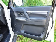 帕杰罗 2014款 3.0L 自动 精英版 7座