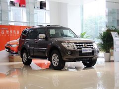 帕杰罗 2014款 3.0L 自动 豪华版 7座