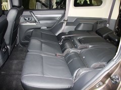 帕杰罗 2014款 3.0L 自动 豪华版 7座