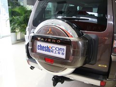 帕杰罗 2014款 3.0L 自动 豪华版 7座