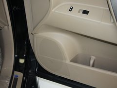 汉兰达 2013款 2.7L 自动 两驱紫金版 7座