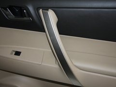 汉兰达 2013款 2.7L 自动 两驱紫金版 7座