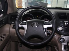 汉兰达 2013款 2.7L 自动 两驱紫金版 7座