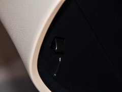 汉兰达 2013款 2.7L 自动 两驱紫金版 7座
