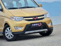 五菱宏光 2013款 S 1.5L 手动 豪华型