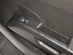爱唯欧 2013款 三厢 1.6L 自动 风尚影音版