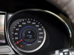 格越 2013款 3.0L 自动 旗舰型 7座
