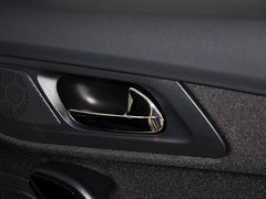 标致508L 2013款 2.0L 自动 天窗经典2周年纪念版