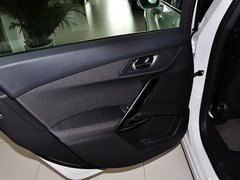 标致508L 2013款 2.0L 自动 天窗经典2周年纪念版