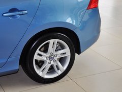 沃尔沃V60 2014款 T5 2.0T 自动 智雅版