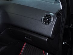 标致3008 2013款 2.0L 自动 经典版 5座