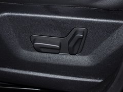 标致3008 2013款 2.0L 自动 经典版 5座